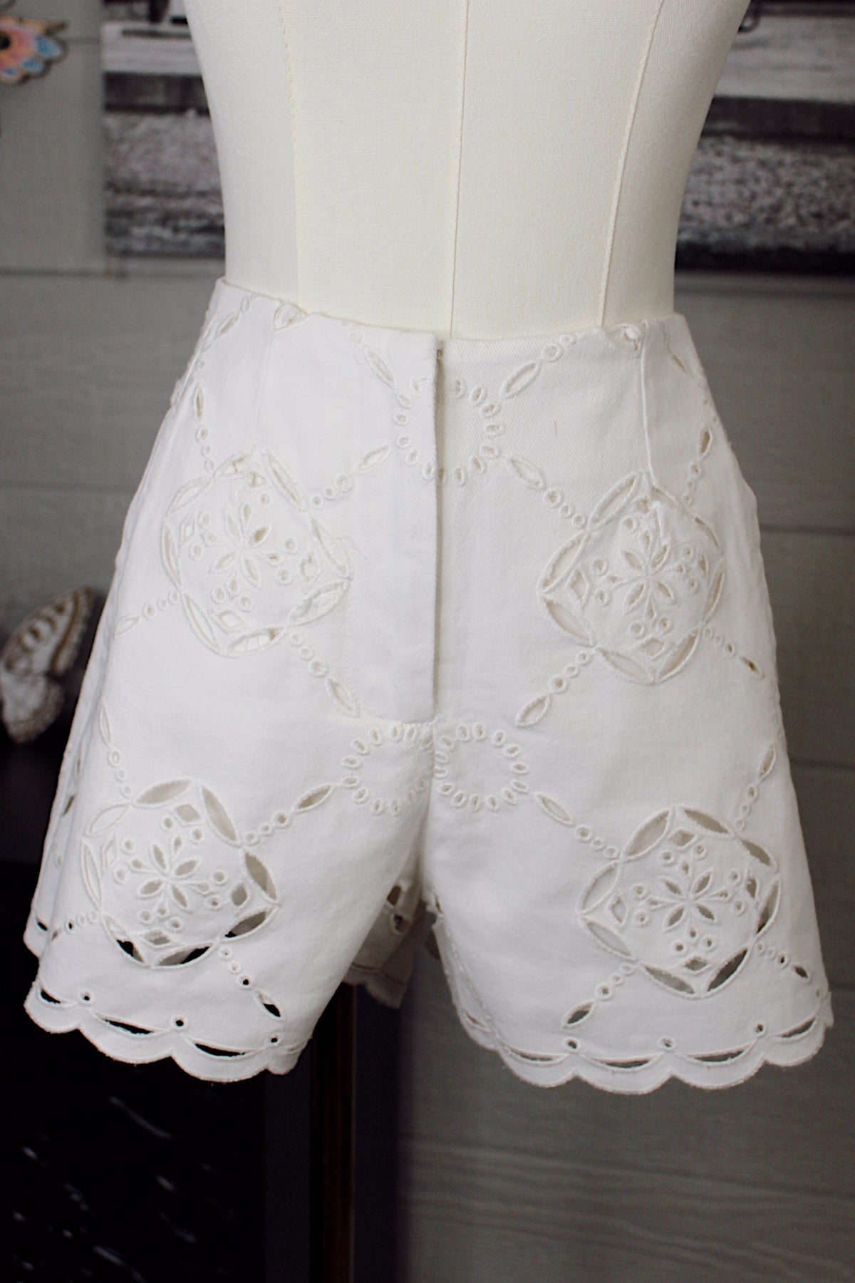 White Denim Daisy Short