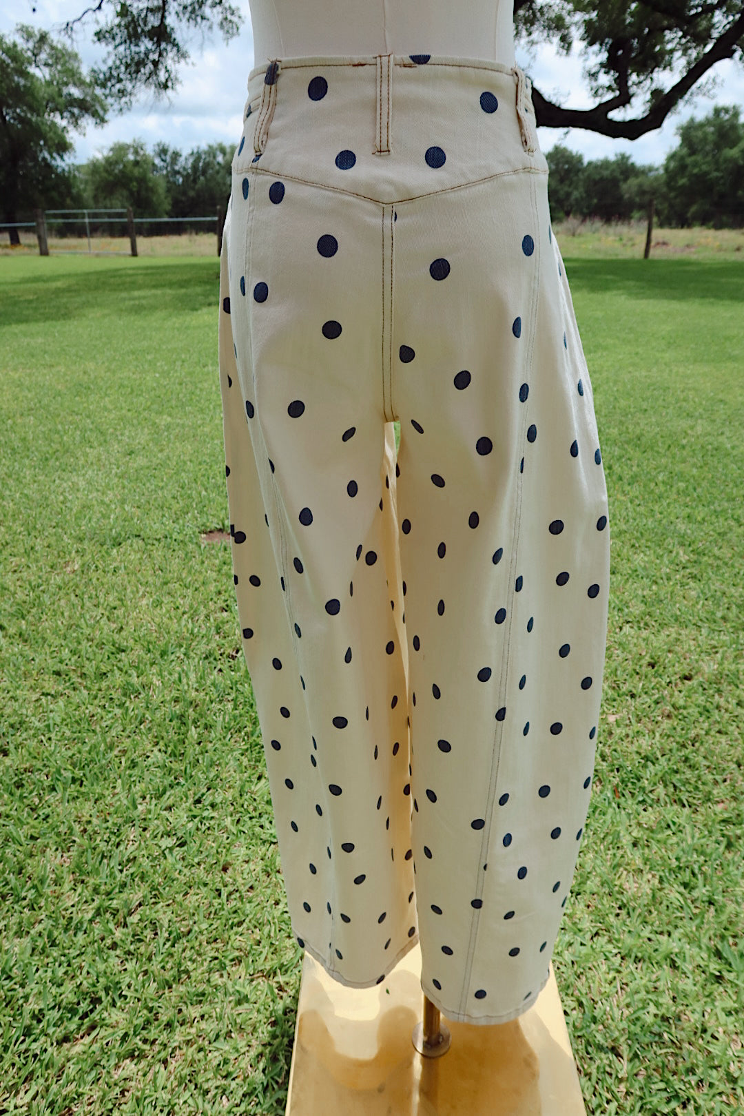 Dottie Barrel Jeans
