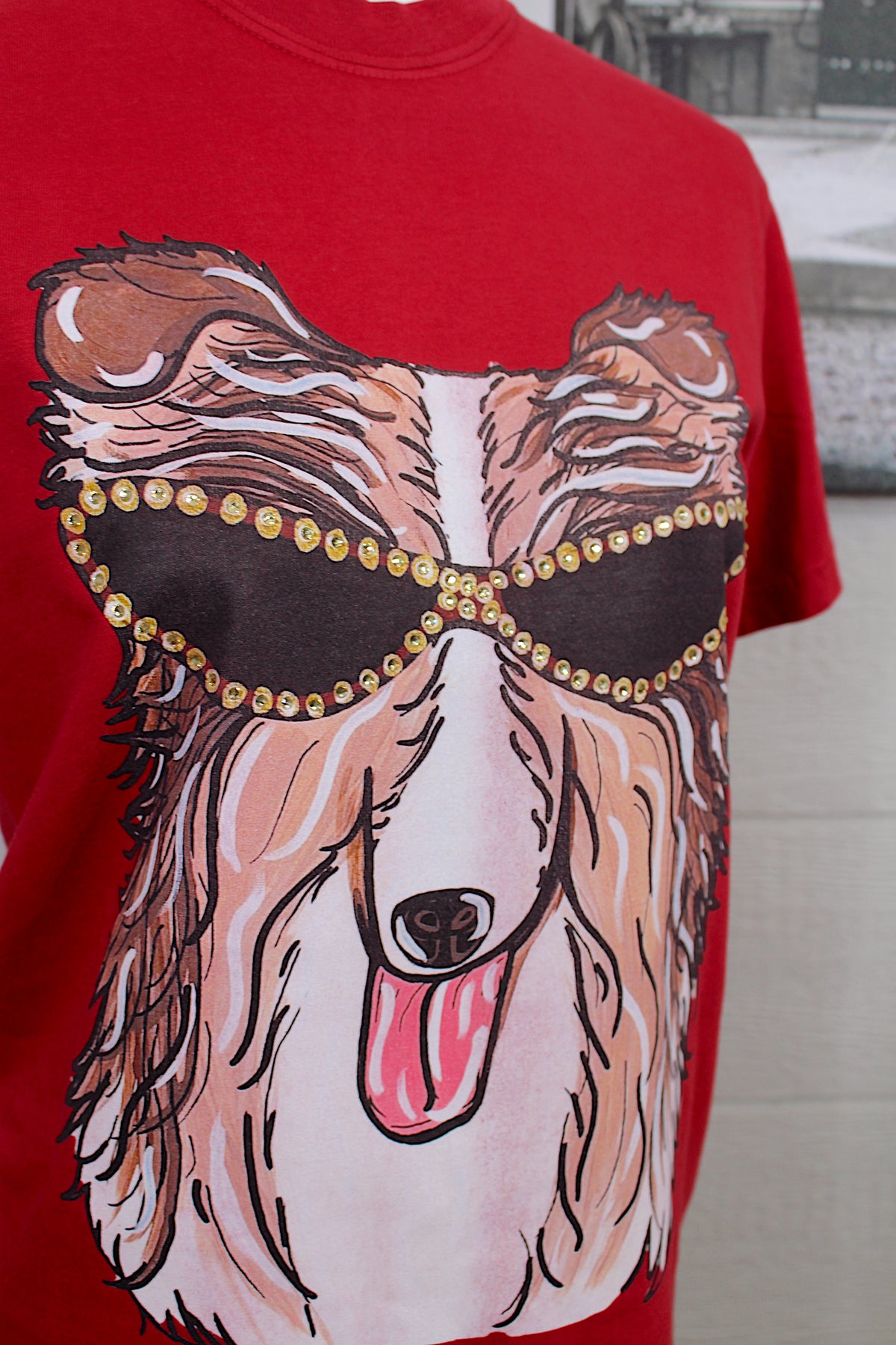 The Queen Tee