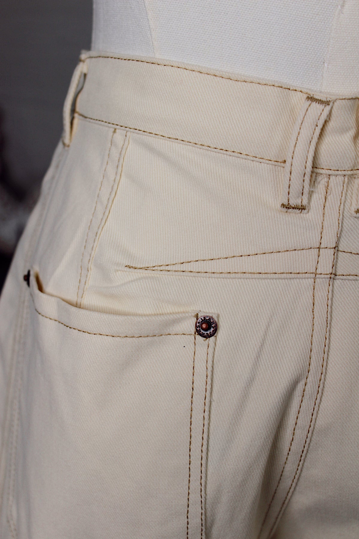 Erin Ecru Barrel Jeans
