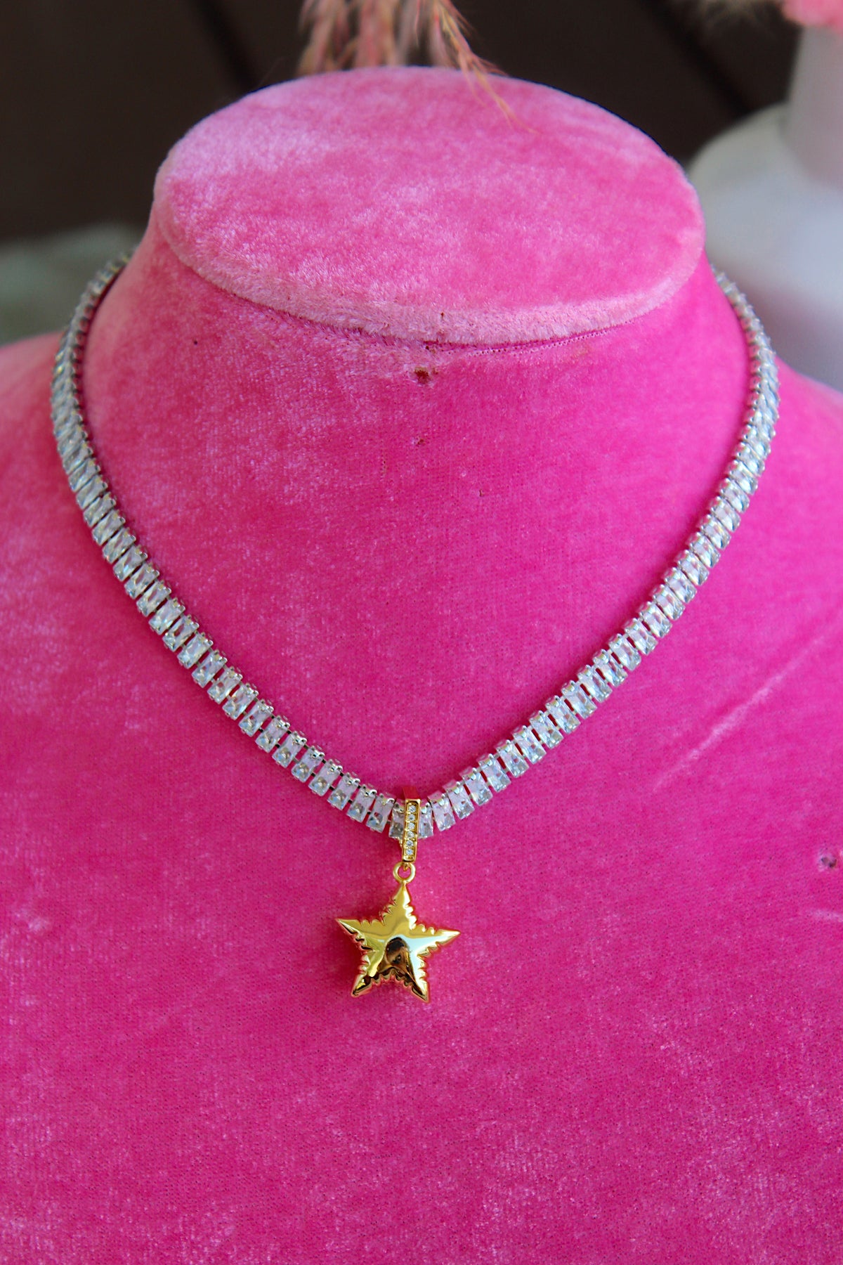 Myra Star Necklace