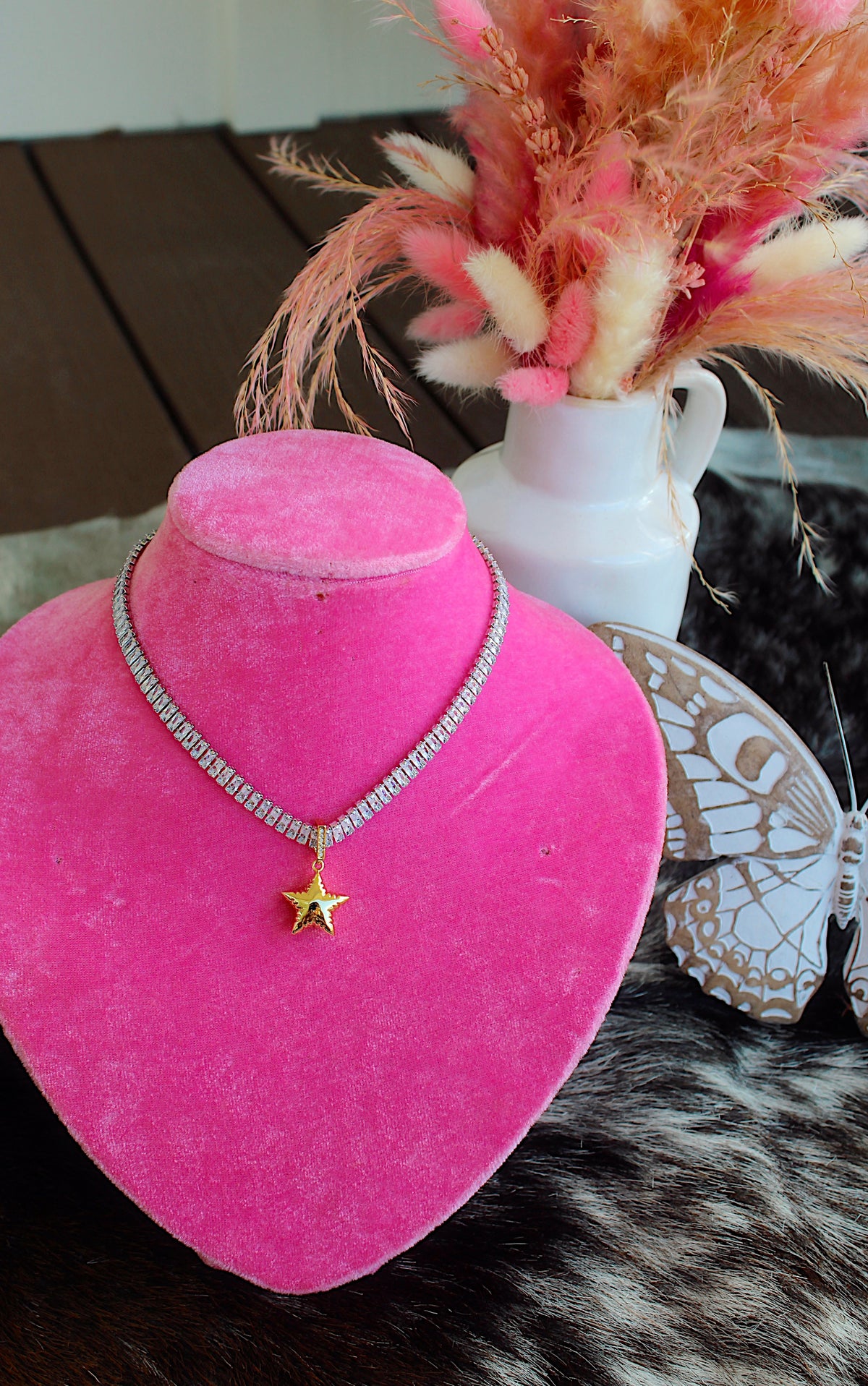 Myra Star Necklace